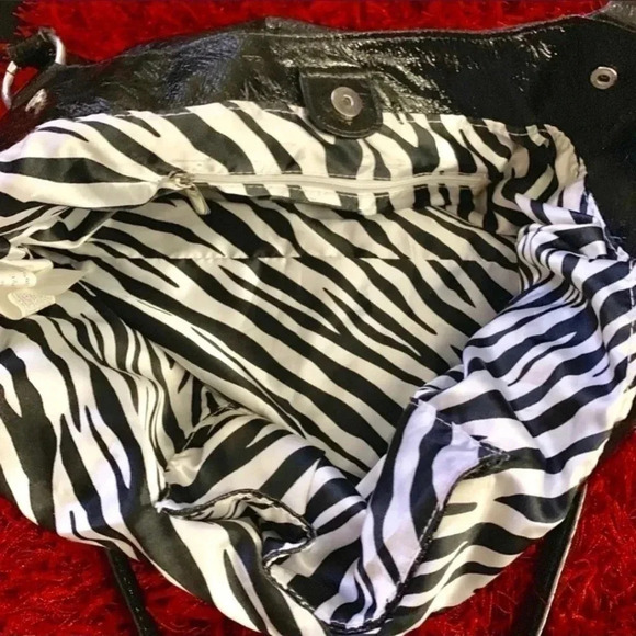 ALDO BLACK SHOULDER VINYL  BAG - Picture 5 of 15